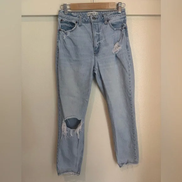 Abercrombie & Fitch The Mom High Rise Curve Love Jeans Size 27 Light Wash - Picture 2 of 10